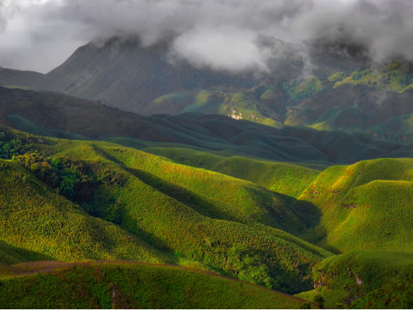 Explore Nearby Hills

                            